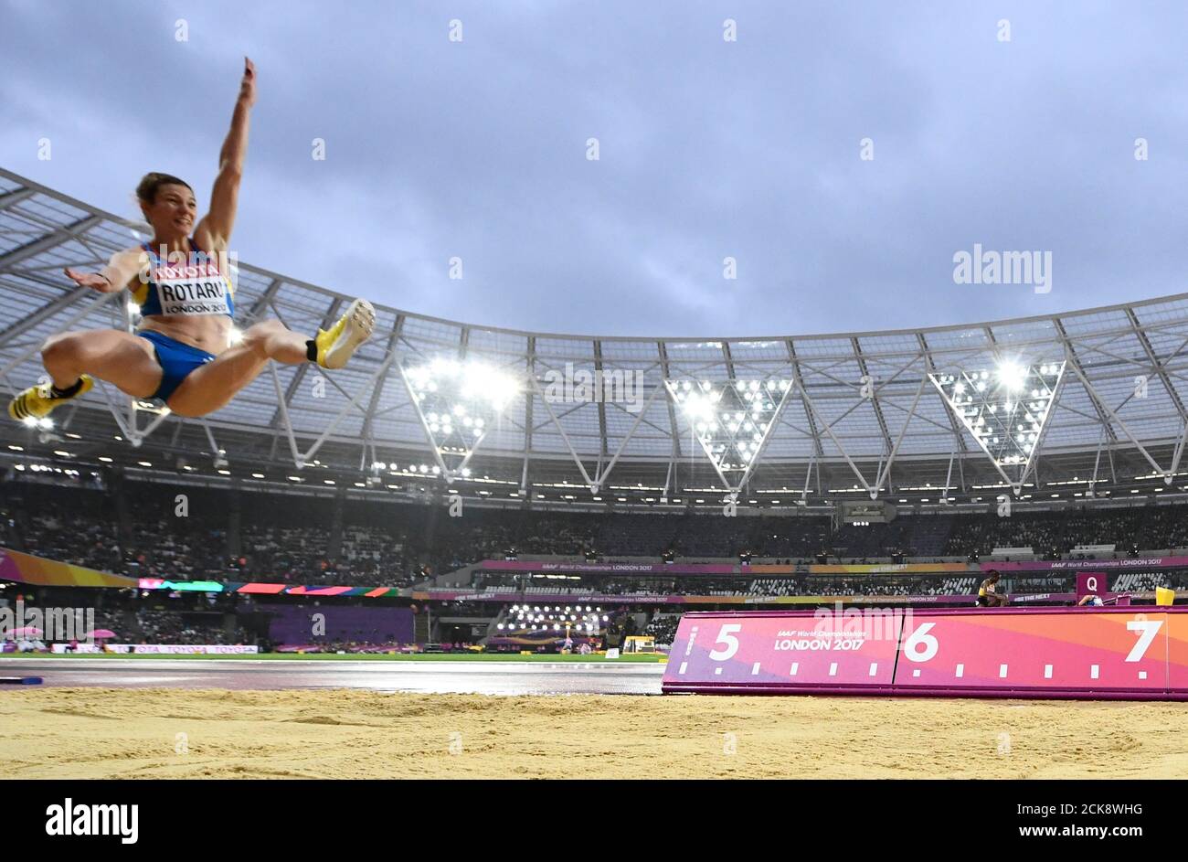 Long jump romania hi-res stock photography and images - Alamy