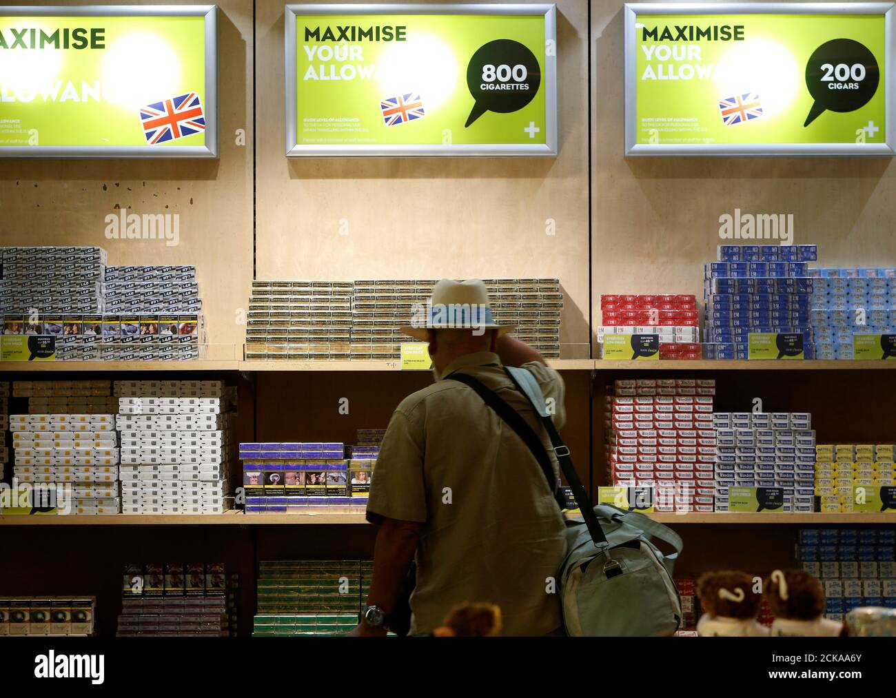 Cigarettes In Airport Duty Free High Resolution Stock Photography And Images Alamy