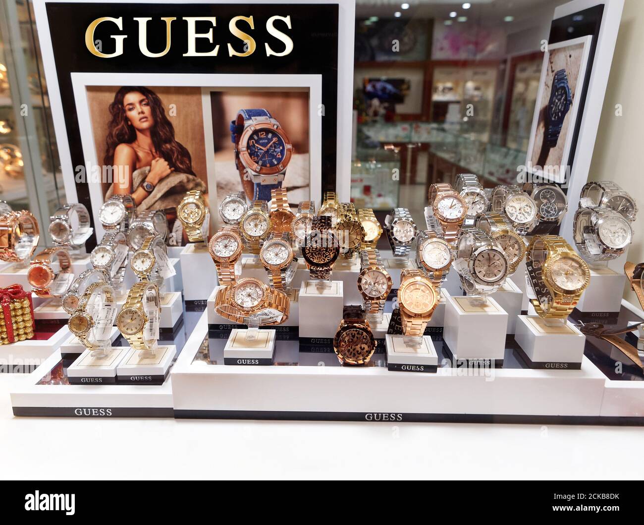 BUCHAREST, ROMANIA - DECEMBER 21, 2016. Guess Watches in a showcase Stock  Photo - Alamy