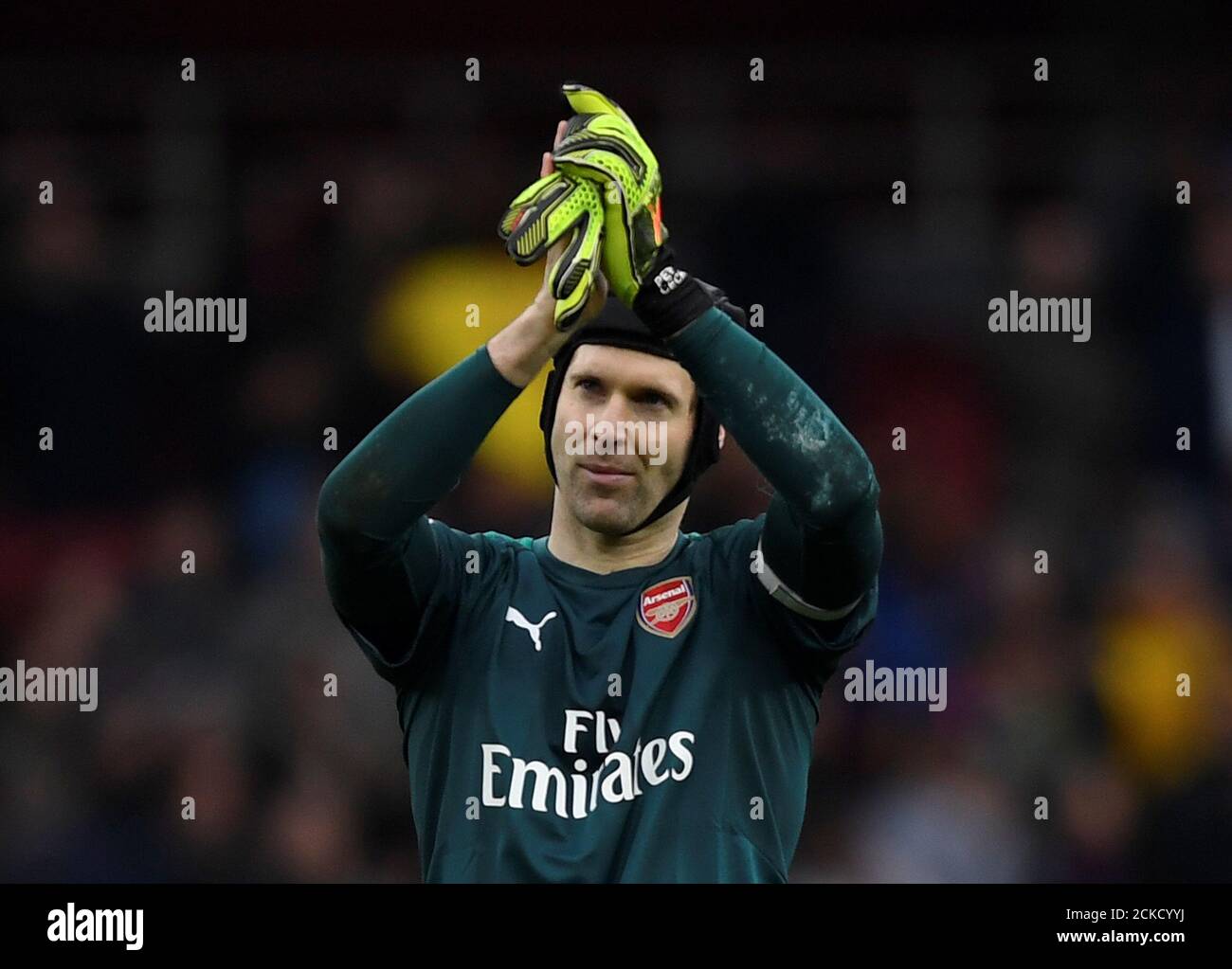 Soccer Football - Premier League - Arsenal vs Watford - Emirates Stadium, London, Britain - March 11, 2018   Arsenal's Petr Cech applauds fans after the match     Action Images via Reuters/Tony O'Brien    EDITORIAL USE ONLY. No use with unauthorized audio, video, data, fixture lists, club/league logos or 'live' services. Online in-match use limited to 75 images, no video emulation. No use in betting, games or single club/league/player publications.  Please contact your account representative for further details. Stock Photo
