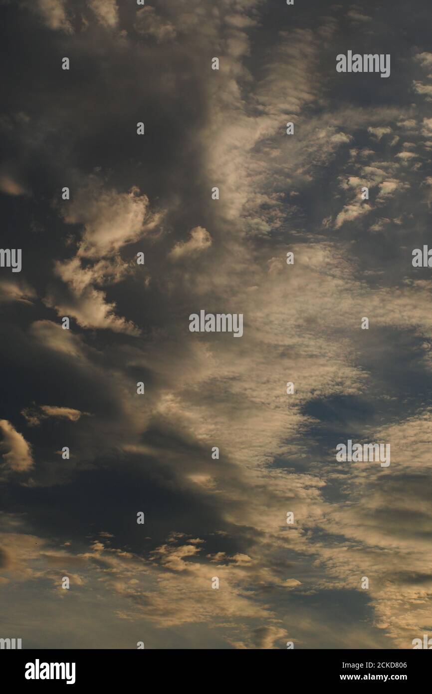 Different types of clouds hi-res stock photography and images - Alamy
