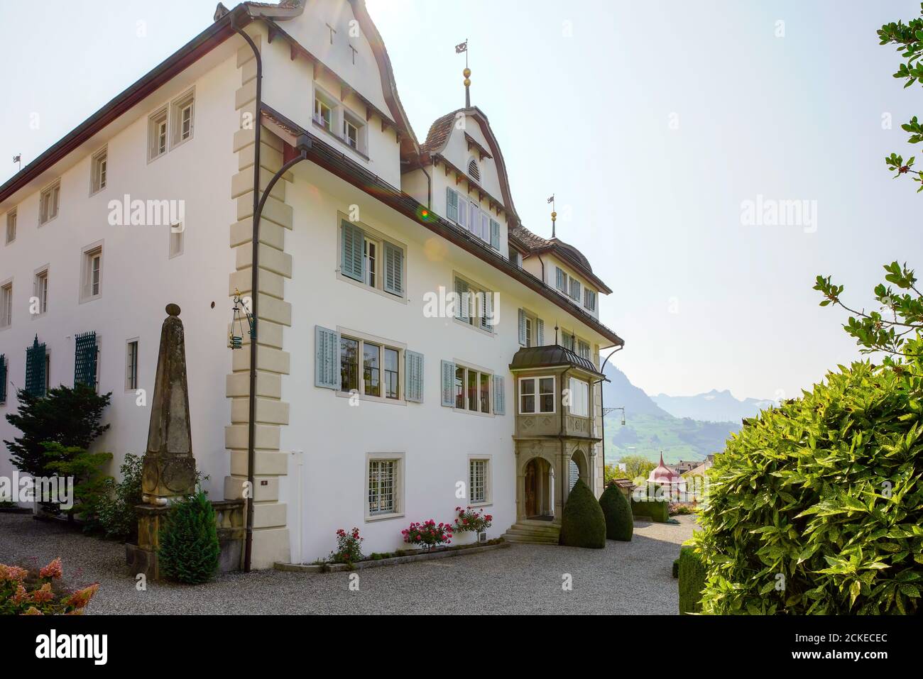 The house on Schmiedgasse was built between 1614 and 1617 by the French Guard Captain Rudolf von Reding. Schwyz, the capital of Schwyz canton in Switz Stock Photo