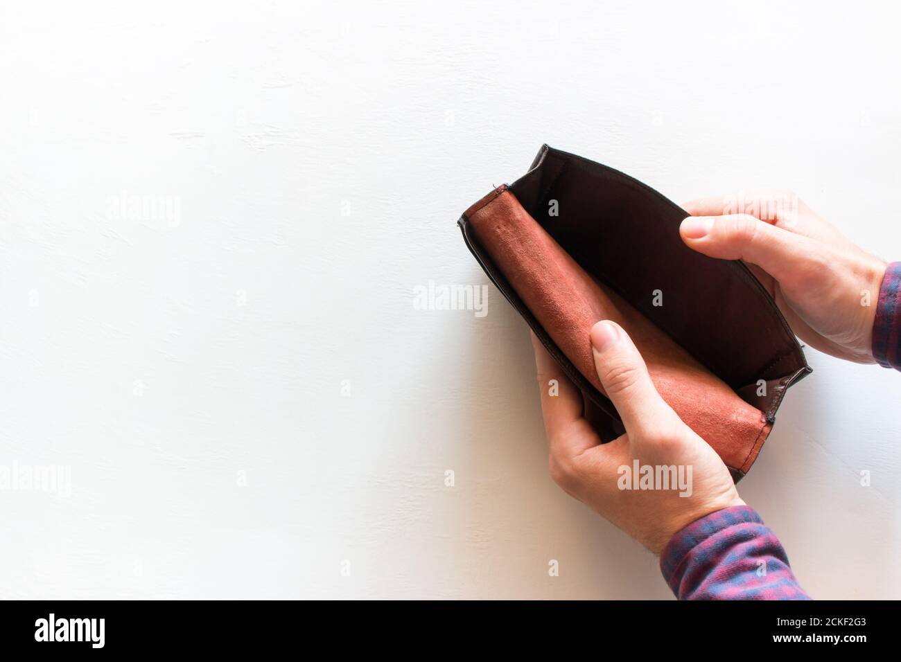 Empty Purse. Woman presenting her empty wallet. Isolated on a white  background #Sponsored , #Woman, #presenting, #white, #Empty, #Purse | Purses,  Wallet, Empty