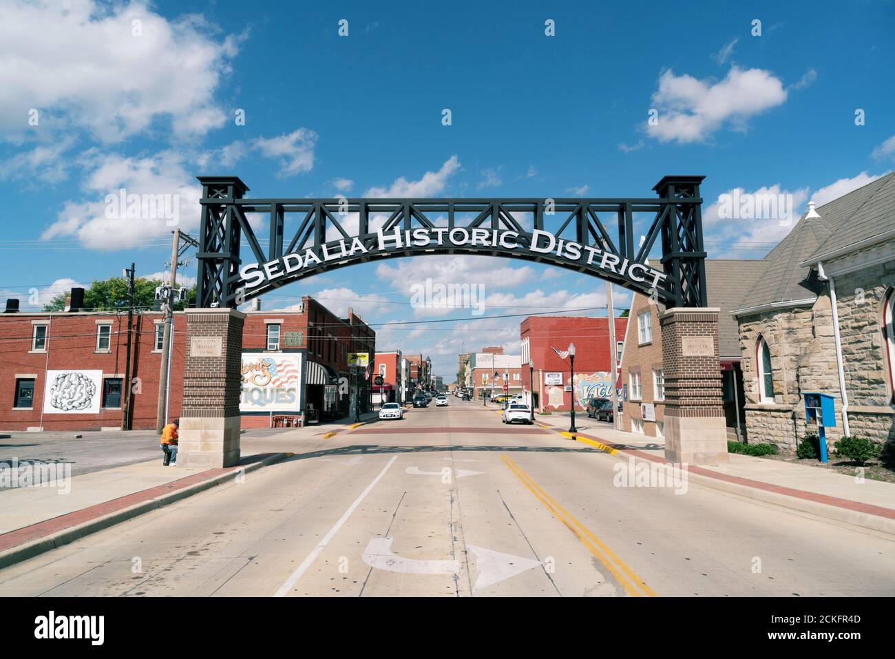 gregs auto sales sedalia mo