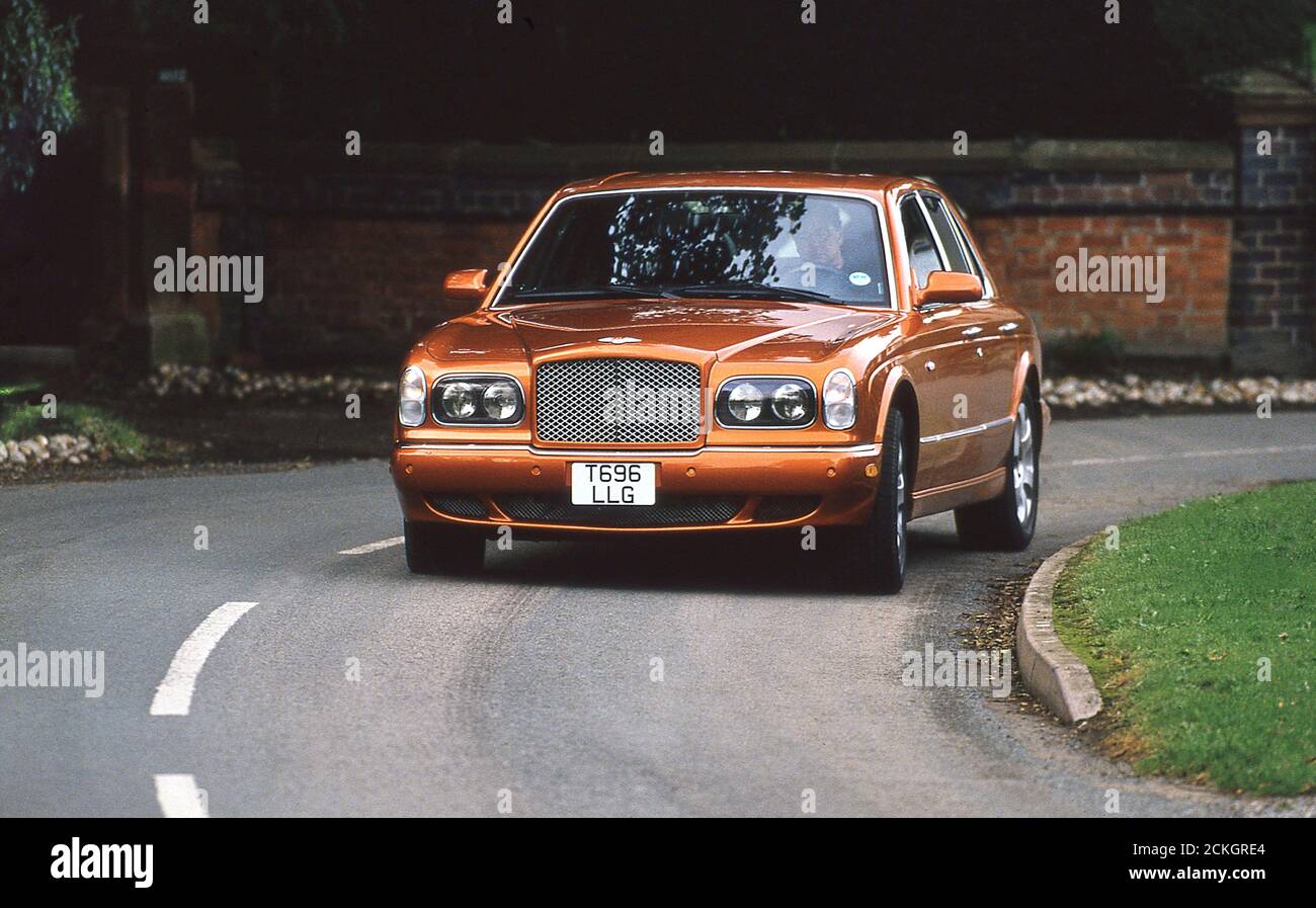 Driving a 1999 Bentley Mulsanne Turbo Red label Stock Photo