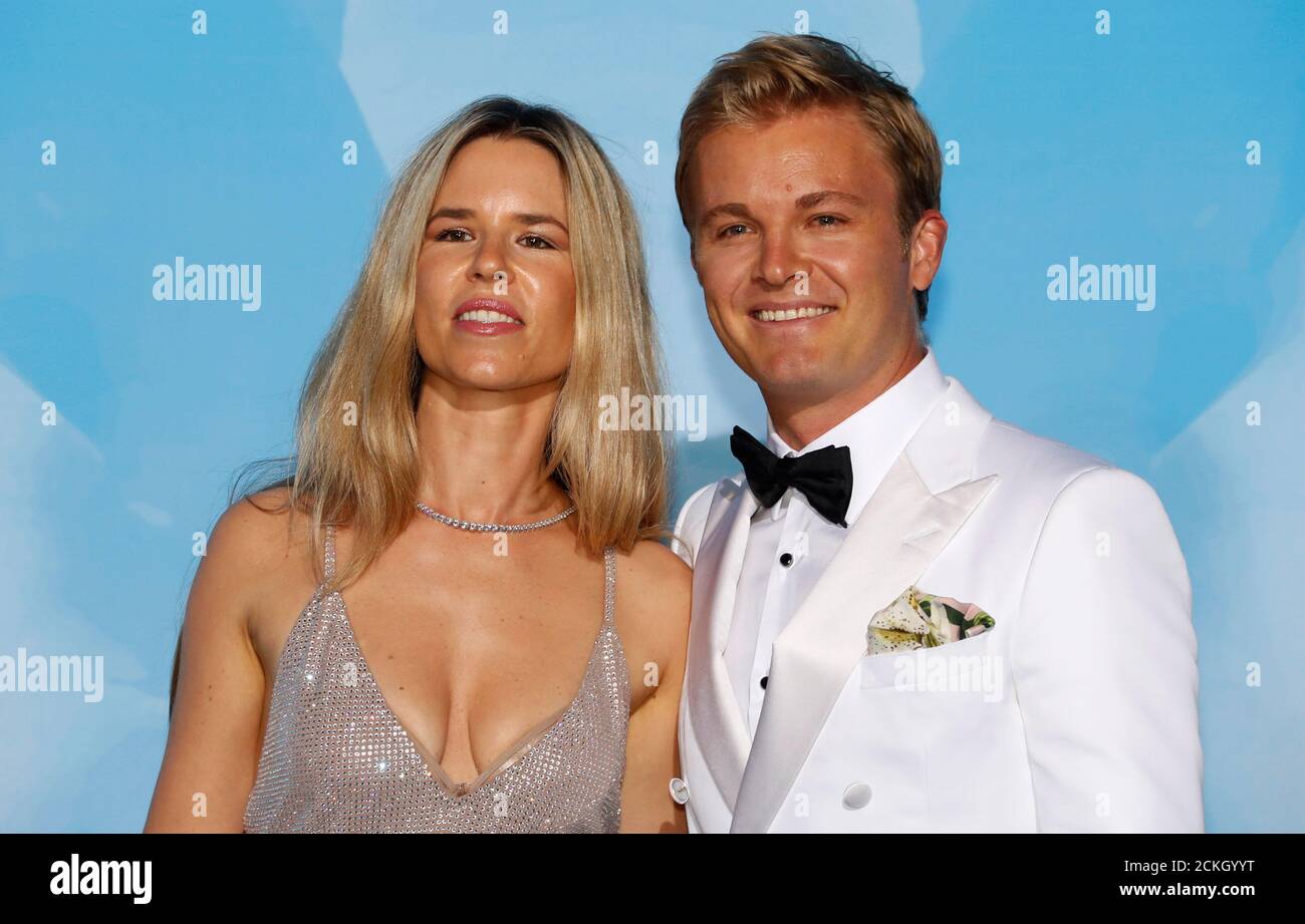 Former Formula One Driver Nico Rosberg And His Wife Vivian Sibold Pose On The Red Carpet To Attend The Monte Carlo Gala For The Global Ocean In Monaco September 26 2019 Reuters Eric