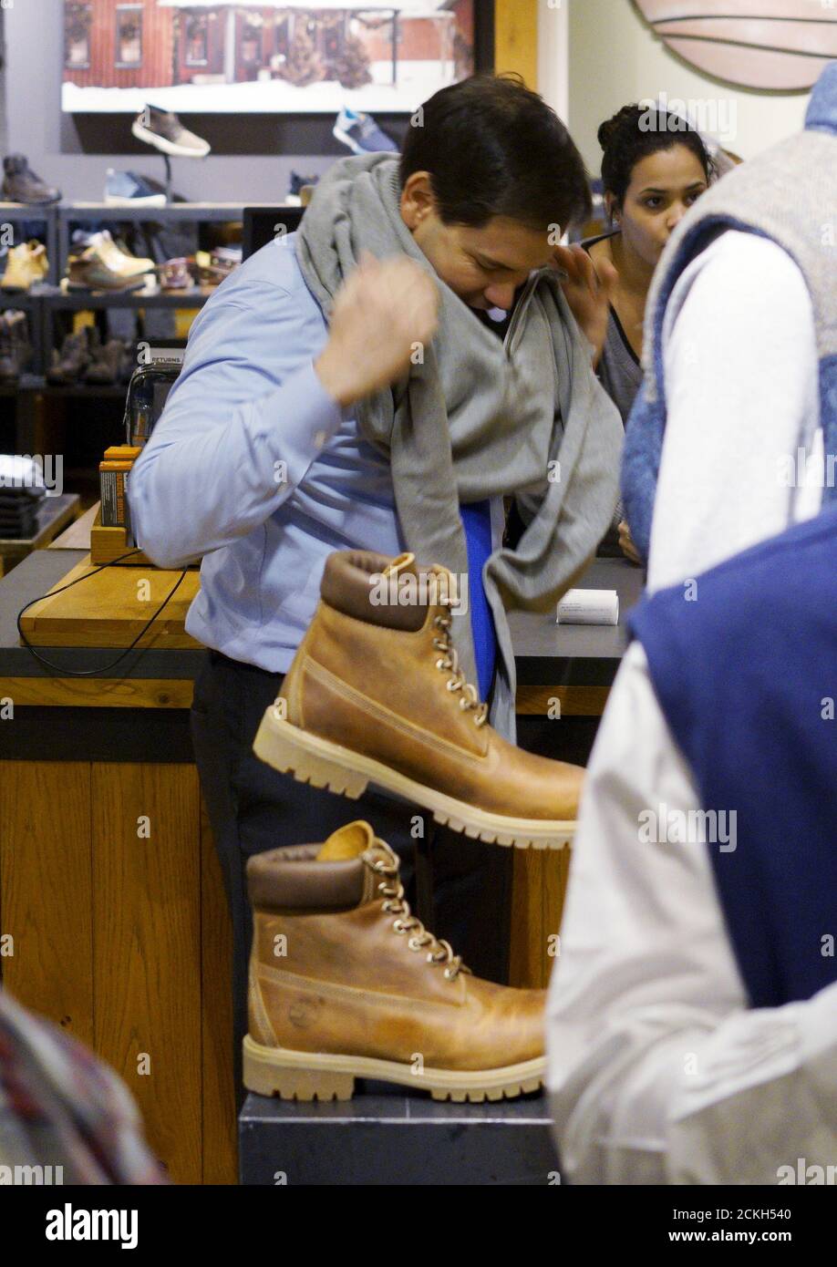 Page 2 Timberland Shop High Resolution Stock Photography And Images Alamy