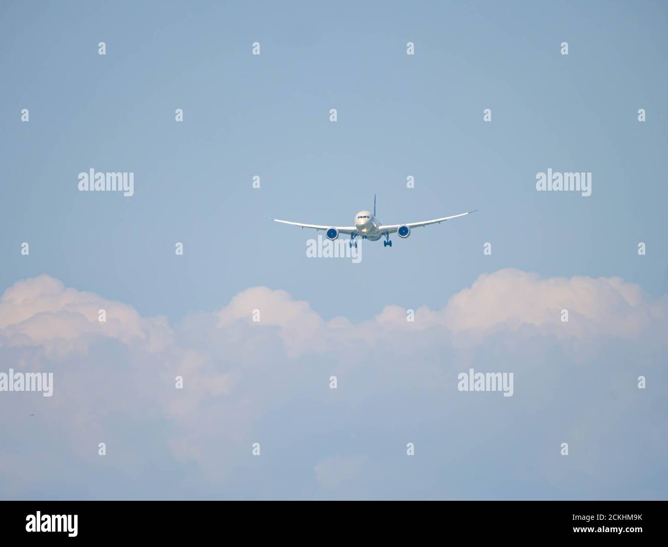 Jet plane take off departure hi-res stock photography and images - Alamy
