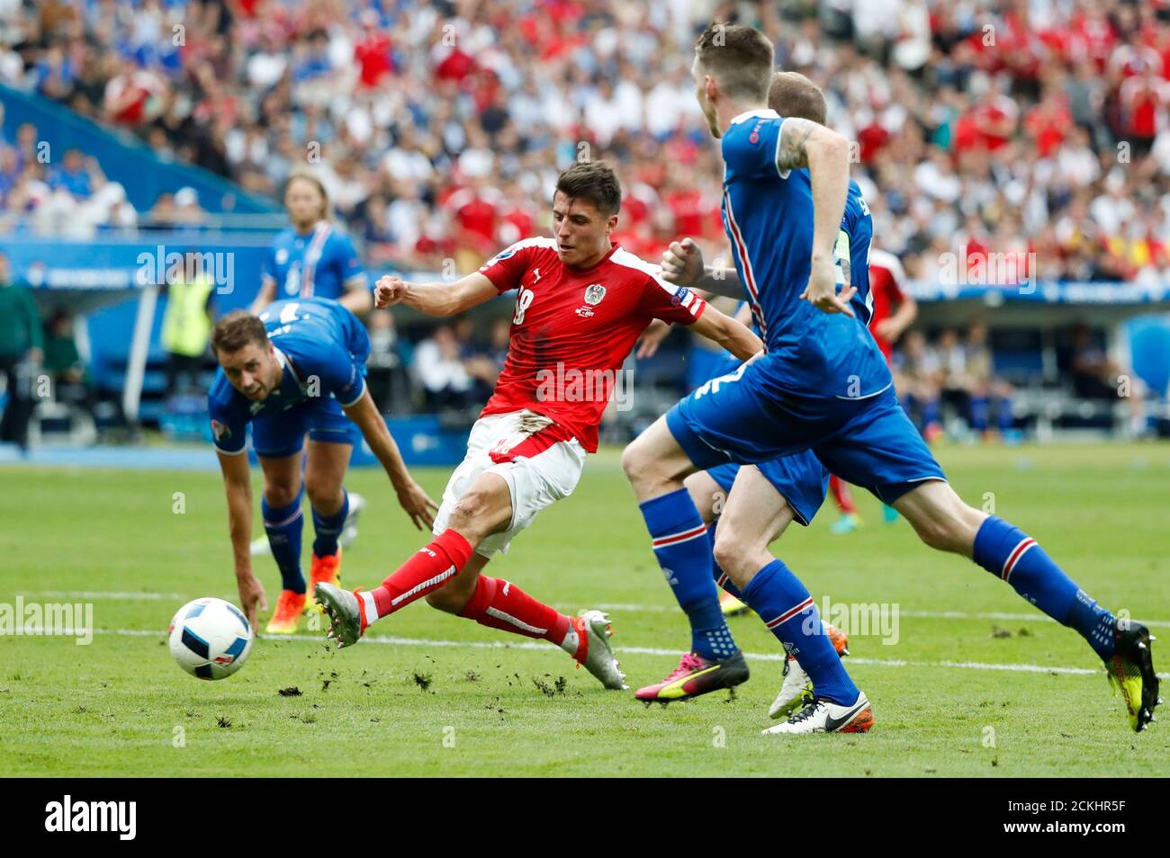Football Soccer Iceland V Austria Euro 16 Group F Stade De France Saint Denis Near Paris France 22 6 16 Austria S Alessandro Schoepf Scores A Goal Reuters Christian Hartmann Stock Photo Alamy