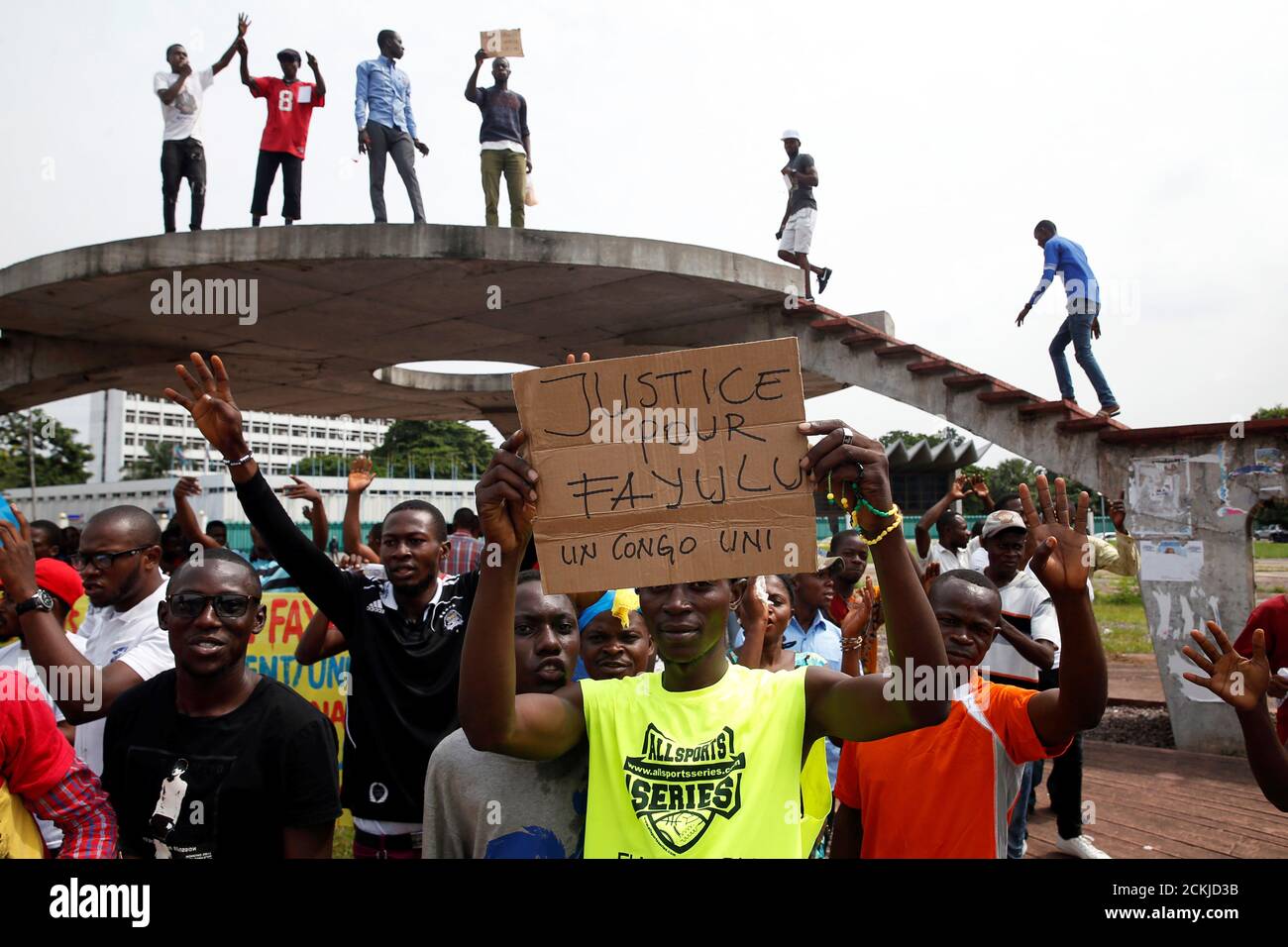 Supporters of Martin Fayulu, runner-up in Democratic Republic of Congo's presidential election, protest in front of the constitutional court as they wait for him to deliver his appeal contesting Congo's National Independent Electoral Commission (CENI) results of the presidential election in Kinshasa, Democratic Republic of Congo, January 12, 2019. REUTERS/Baz Ratner Stock Photo