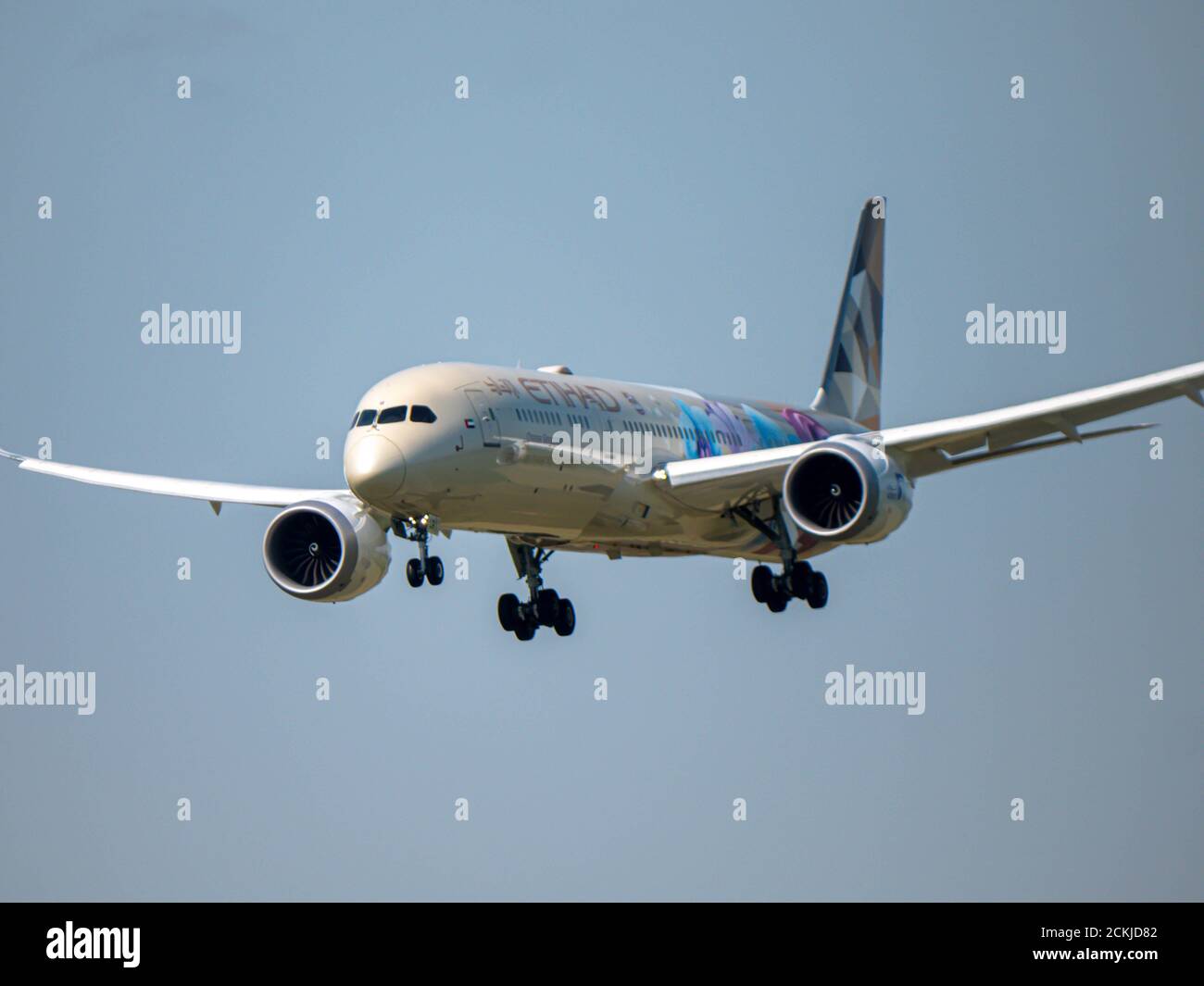 Etihad Dreamliner with Special livery landing at Zürich Airport CH Stock Photo
