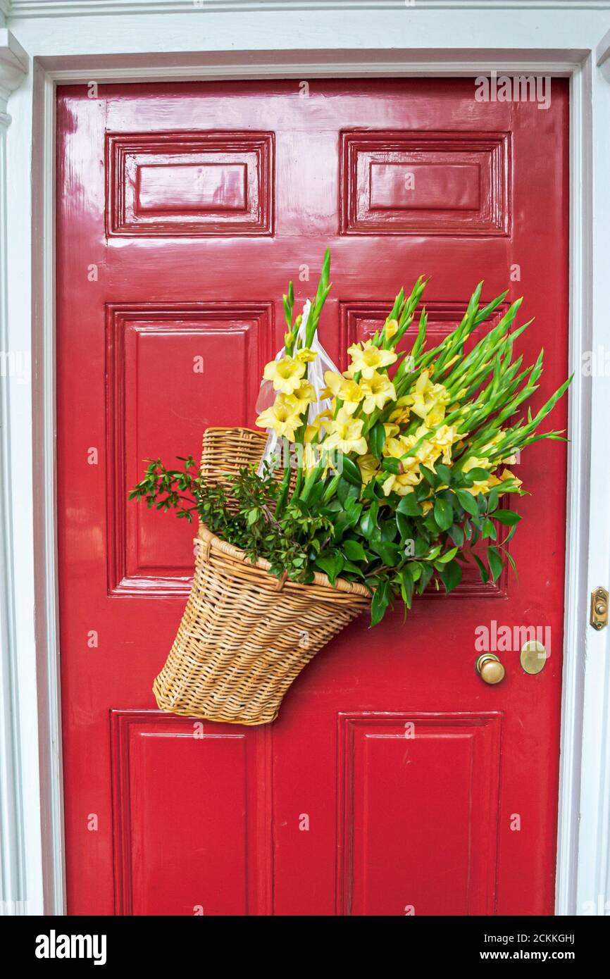 Virginia Portsmouth Colonial history historic Olde Towne North Street,red door flowers, Stock Photo
