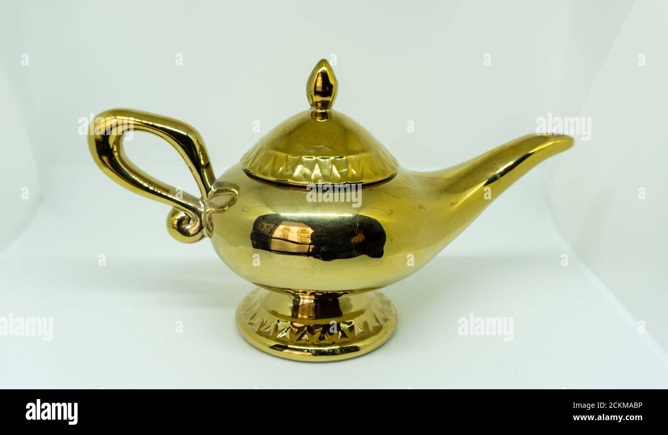arabic oil lamp shaped teapot Stock Photo Alamy