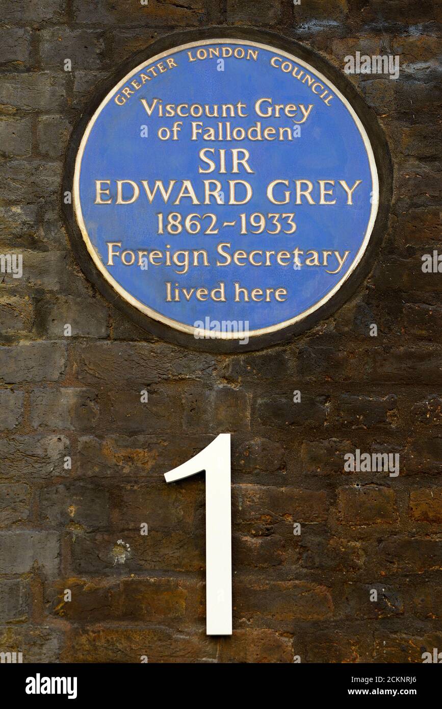 London, England, UK. Blue Commemorative plaque. 'Viscount Grey of Falloden Sir Edward Grey 1862-1933 Foreign Secretary lived here' at 8 Queen Anne's G Stock Photo