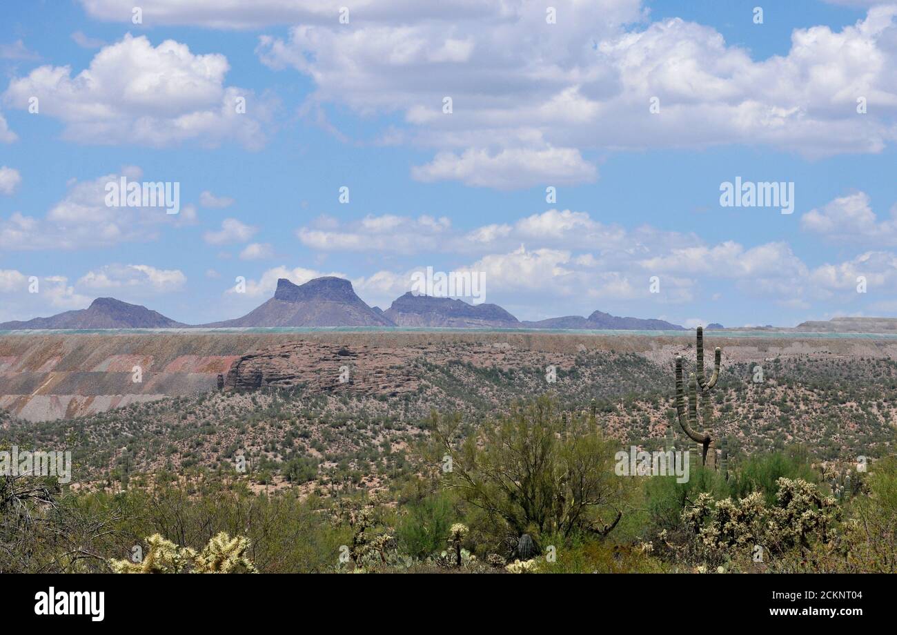 Copper mine, Ray Mine, Asarco Hayden Complex, Hayden, Arizona, USA. Stock Photo
