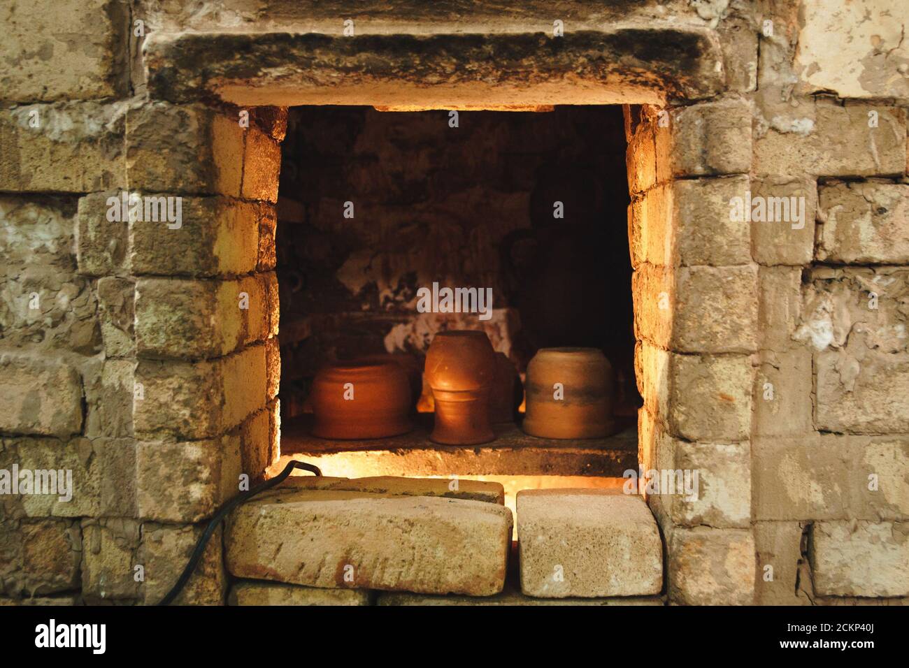 Pottery kiln brick hires stock photography and images Alamy