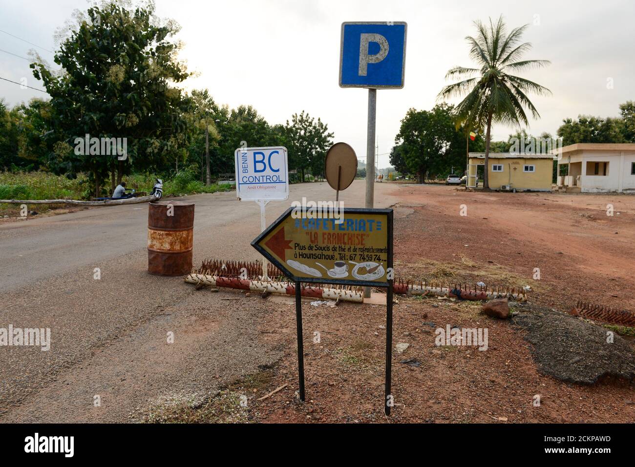 TOGO, Tohoun, border station Togo and Benin, viewed from Benin side Stock Photo