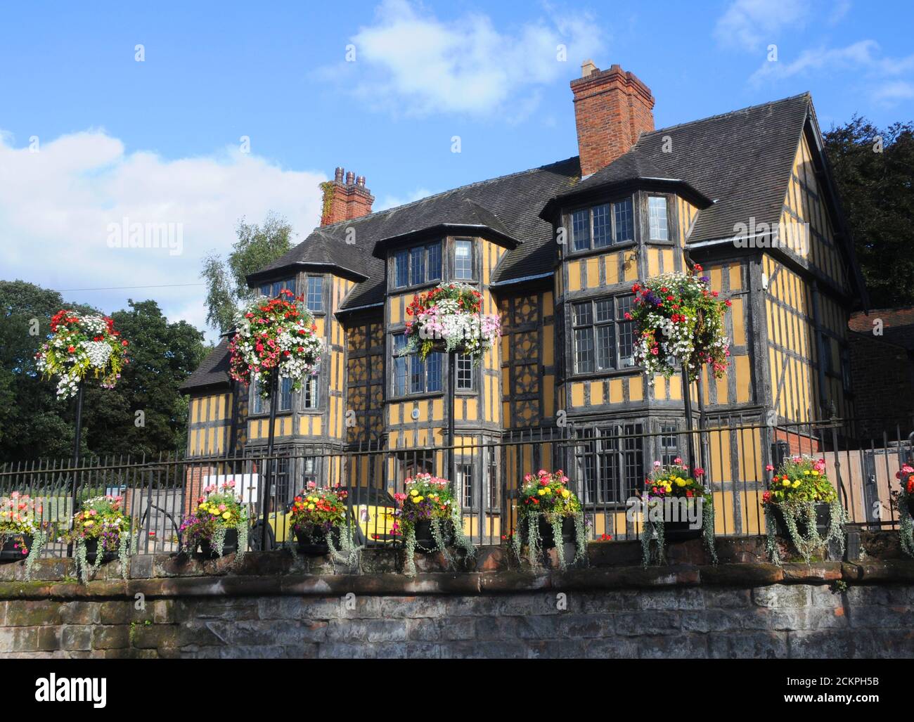 CASTLE GATES HOUSE SHREWSBURY Stock Photo Alamy