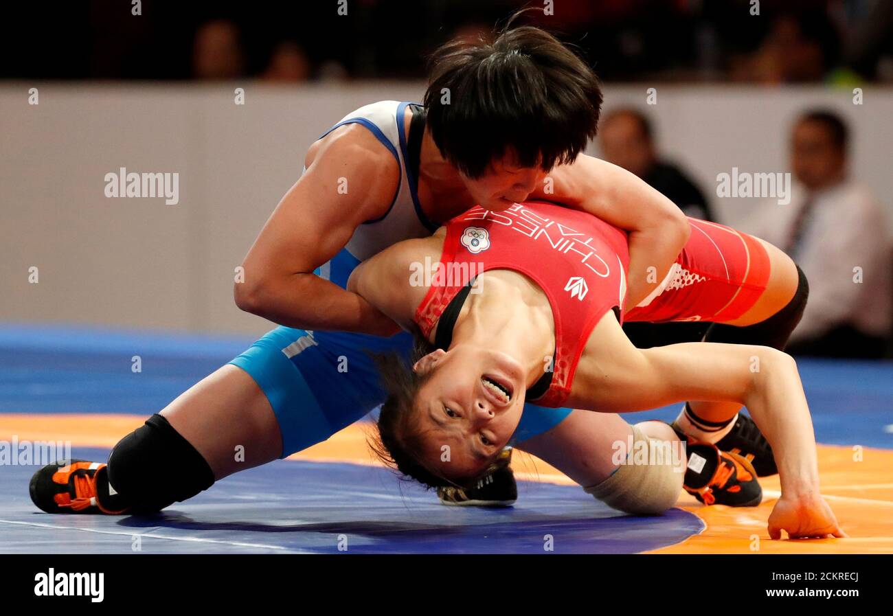 Asian Girls Wrestle