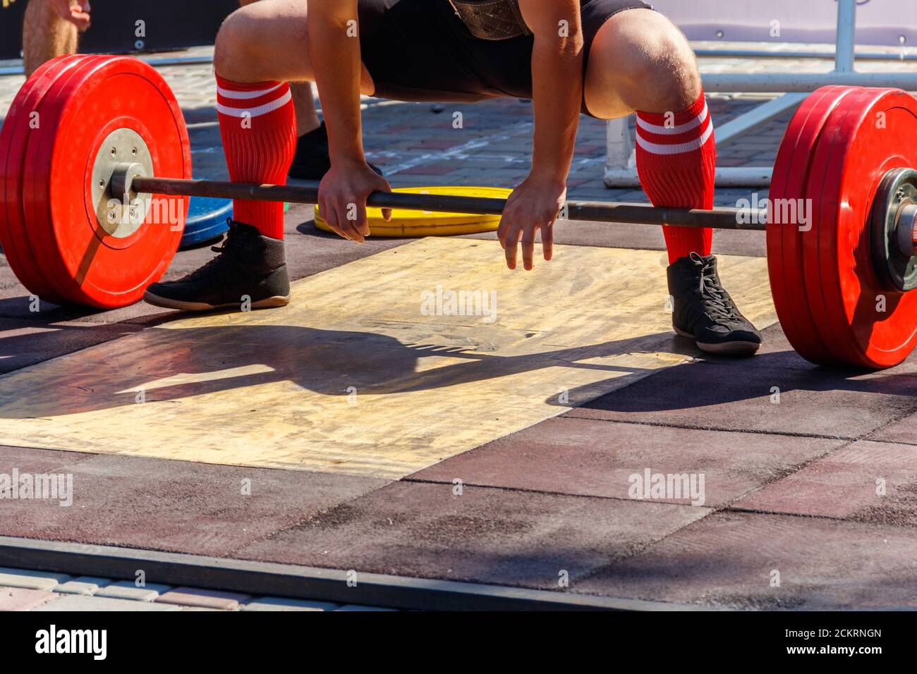 Vetores de Deadlift Competição Powerlifting e mais imagens de 2019 - 2019,  Academia de ginástica, Adulto - iStock