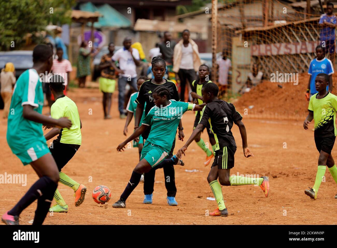 Dirt Soccer Field High Resolution Stock Photography And Images Alamy Dirt Soccer Field High Resolution Stock Photography And Images Alamy