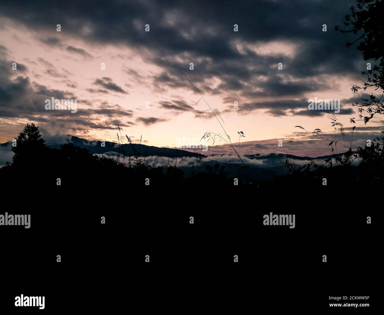 Cloudy atmosphere in evening hi-res stock photography and images - Alamy
