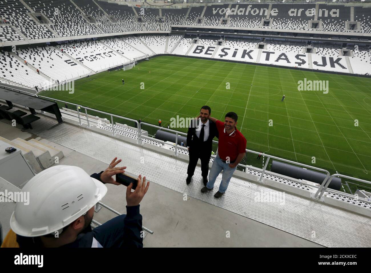 Visitors Pose For A Souvenir Photo At Vodafone Arena The New Stadium Of Besiktas Soccer Team In Istanbul Turkey April 8 16 Picture Taken April 8 16 Reuters Murad Sezer Stock Photo Alamy