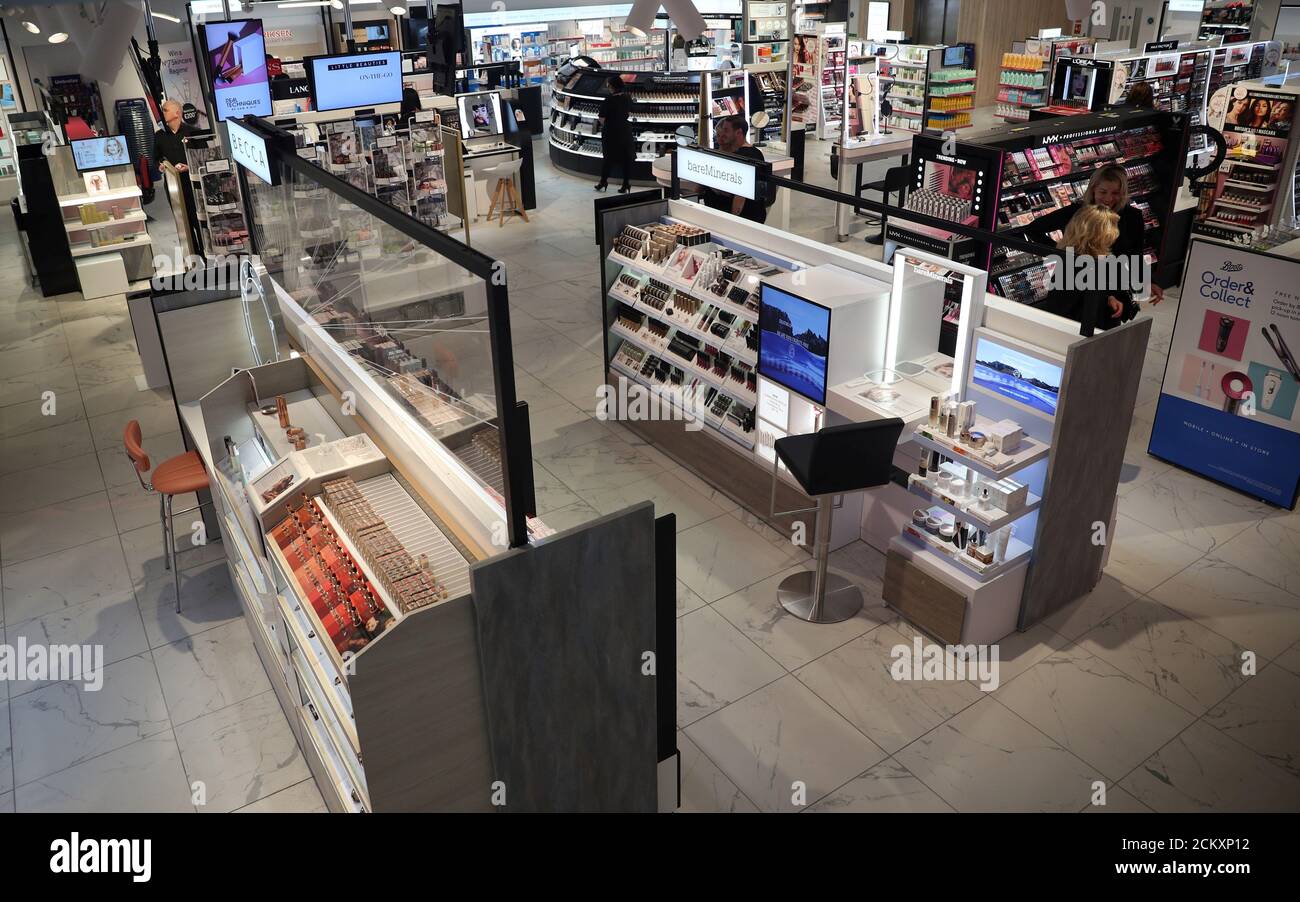 Boots drug store interior hires stock photography and images Alamy