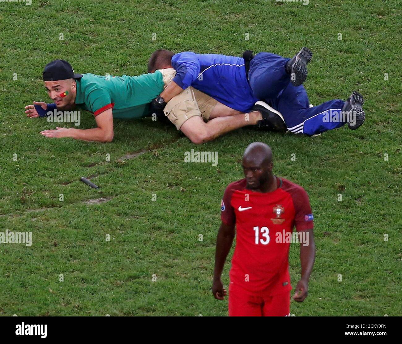 soccer streaker soccer streaker