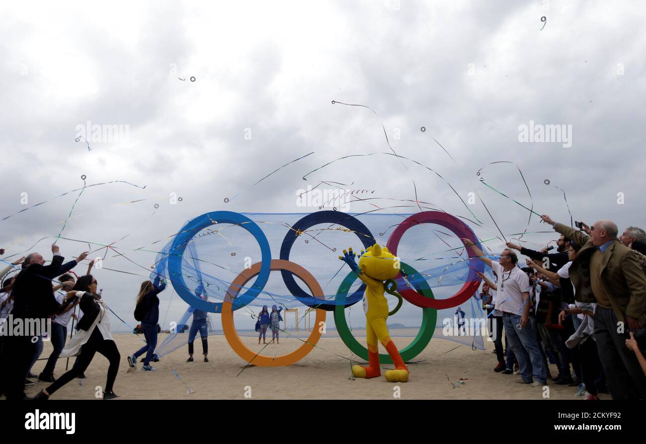 Vinicius Rio Olympic Mascot High Resolution Stock Photography and ...