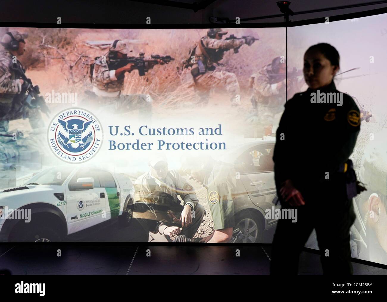 Kirstjen nielsen agent hires stock photography and images Alamy