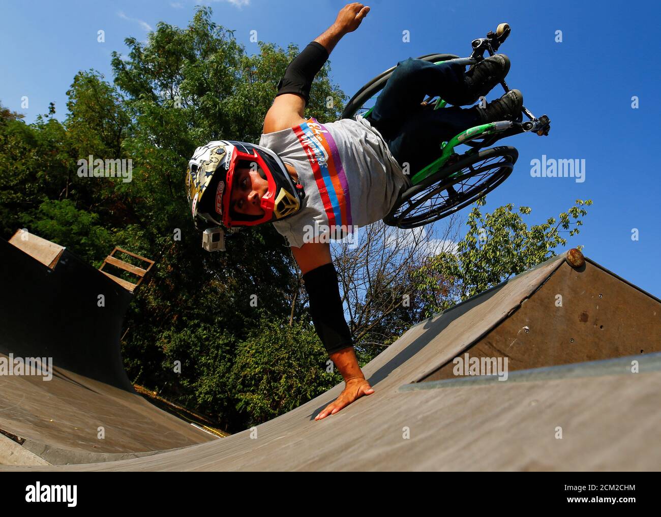 Aaron fotheringham hires stock photography and images Alamy
