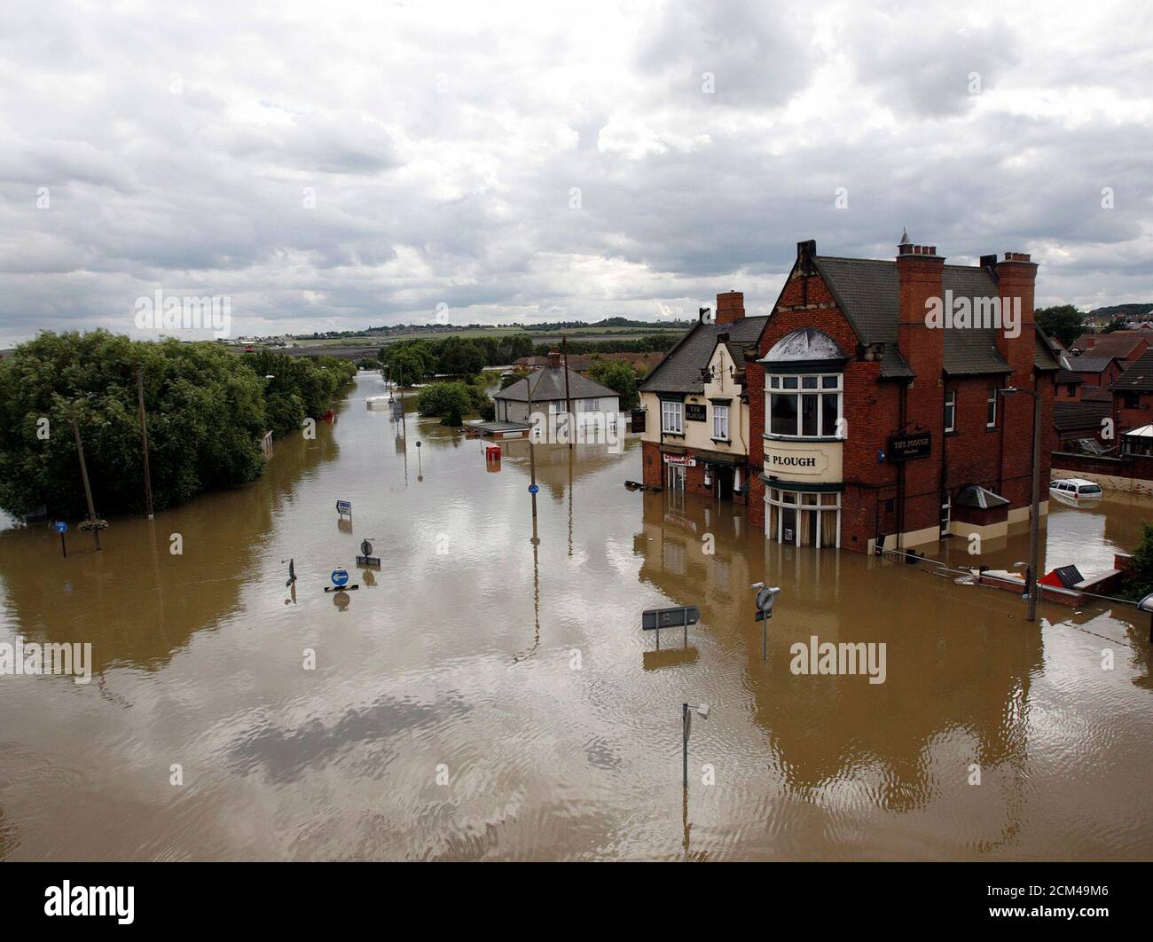Homes in sheffield england hires stock photography and images Alamy