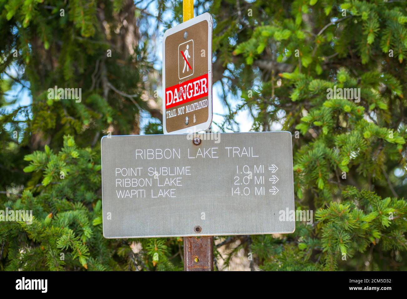 Ribbon lake trail hi-res stock photography and images - Alamy