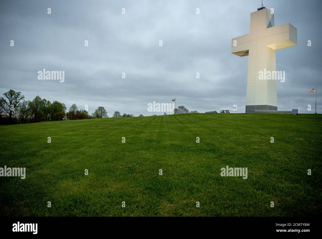 Bald knob cross of peace hires stock photography and images Alamy