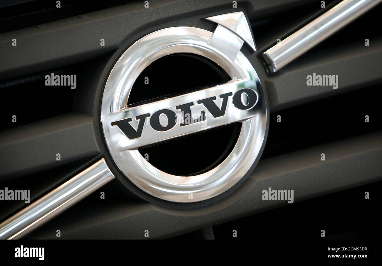 Volvo front grill hires stock photography and images Alamy