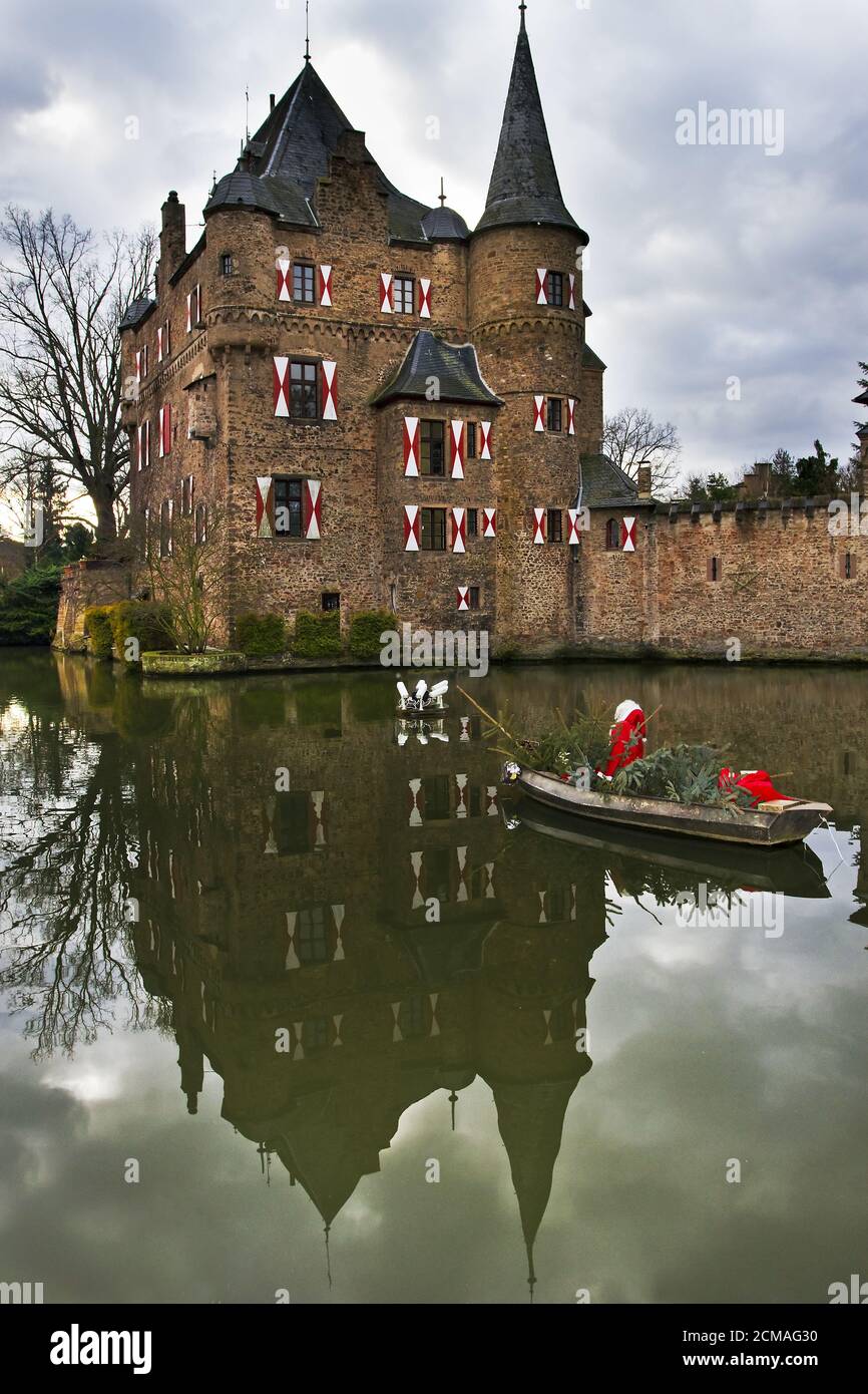 Castle Satzvey High Resolution Stock Photography And Images Alamy