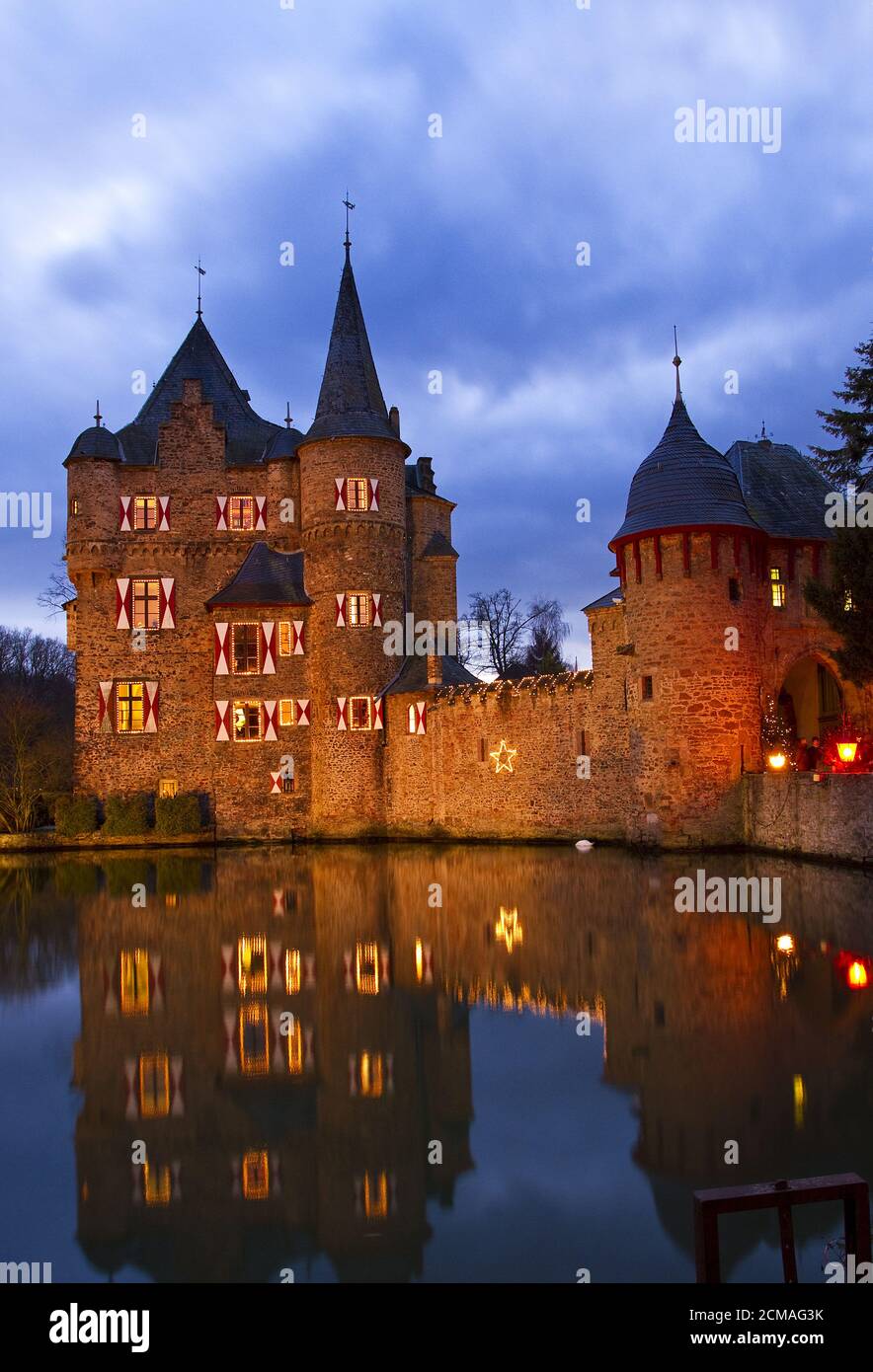 Castle Satzvey High Resolution Stock Photography And Images Alamy