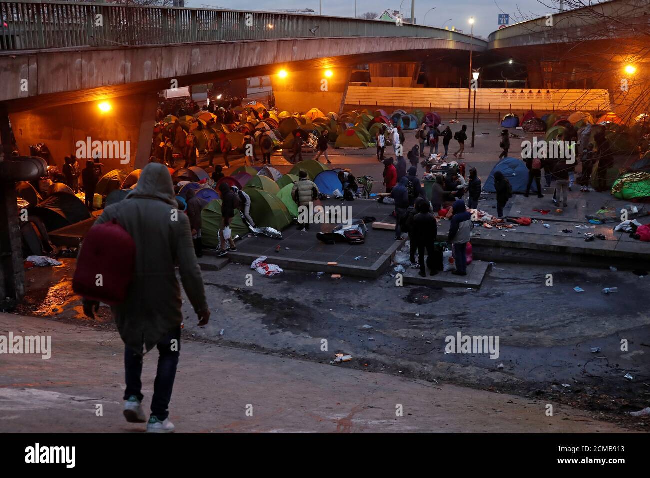 Refugees camp paris hi-res stock photography and images - Page 7 - Alamy