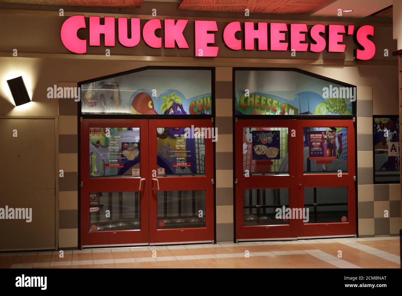 Chuck E Cheeses High Resolution Stock Photography and Images Alamy