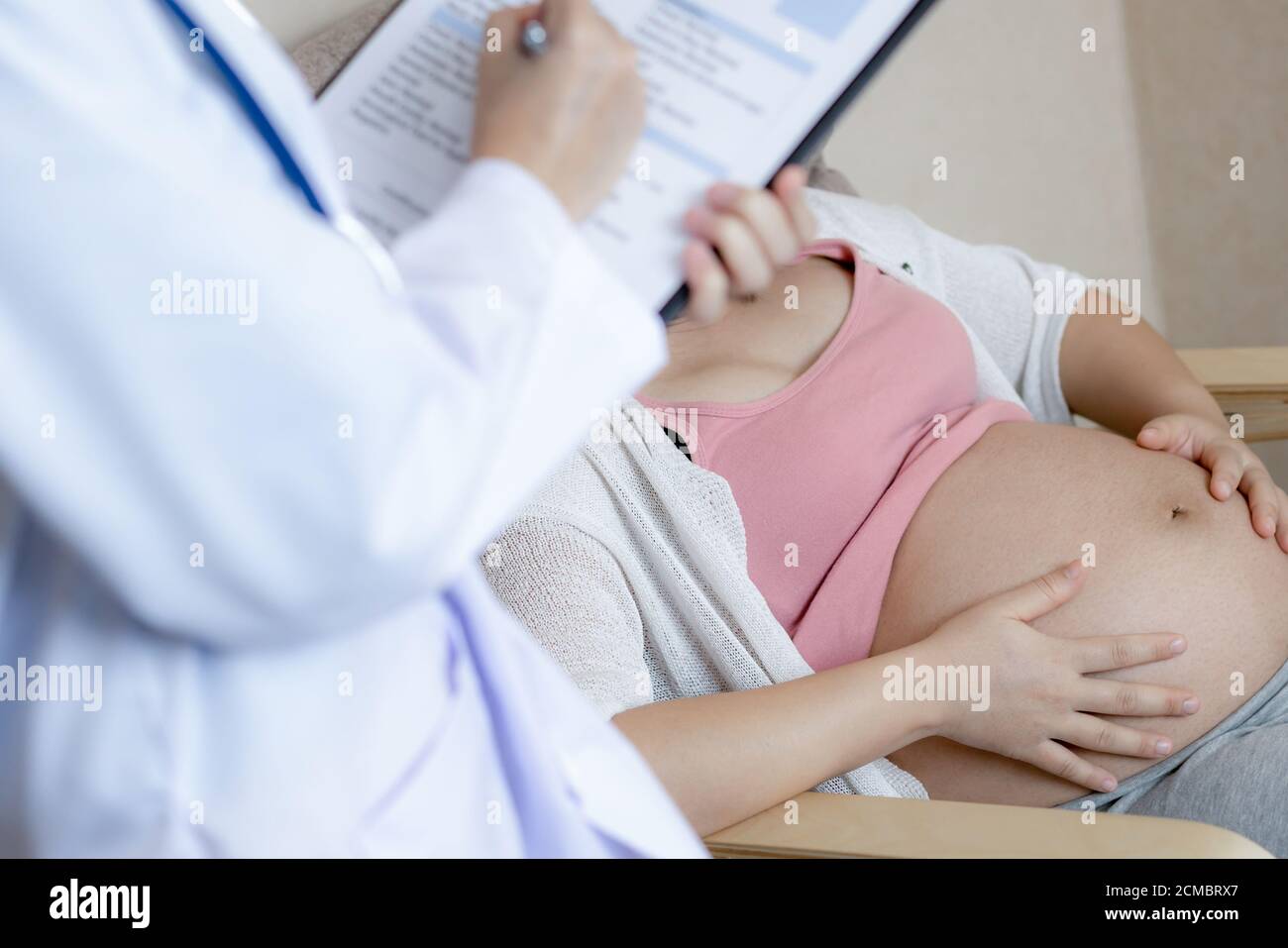 Течение беременности при синдроме эдвардса. Многоводие и крупный плод. Узи беременных женщин. Активность плода на 40 неделе беременности. Синдром эдвардса патогенез.