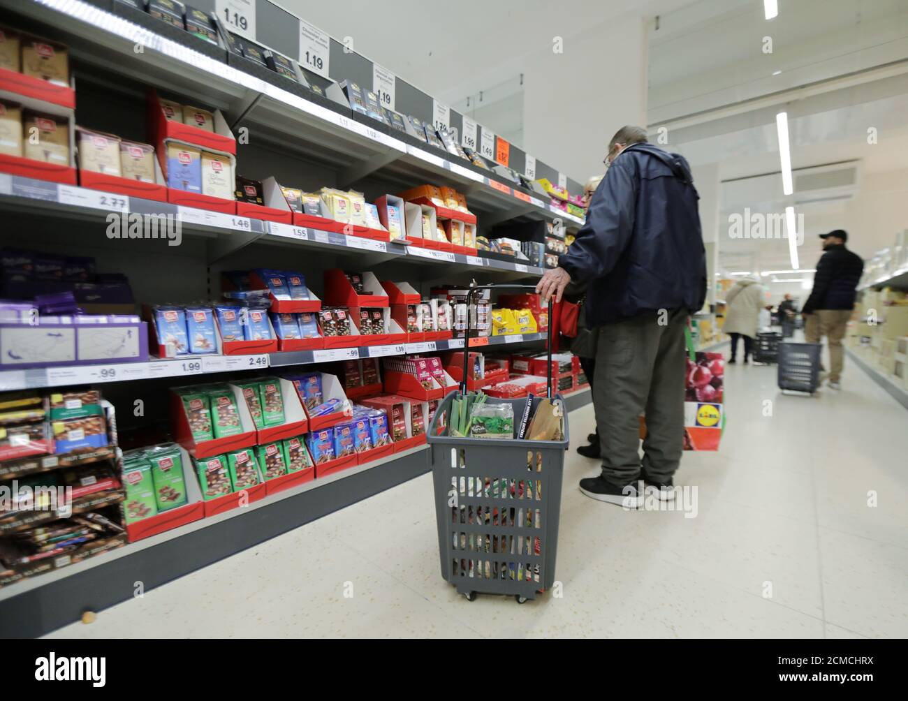 A shops in a Lidl in Nice, France, March 2, 2020. REUTERS/Eric Stock Photo - Alamy