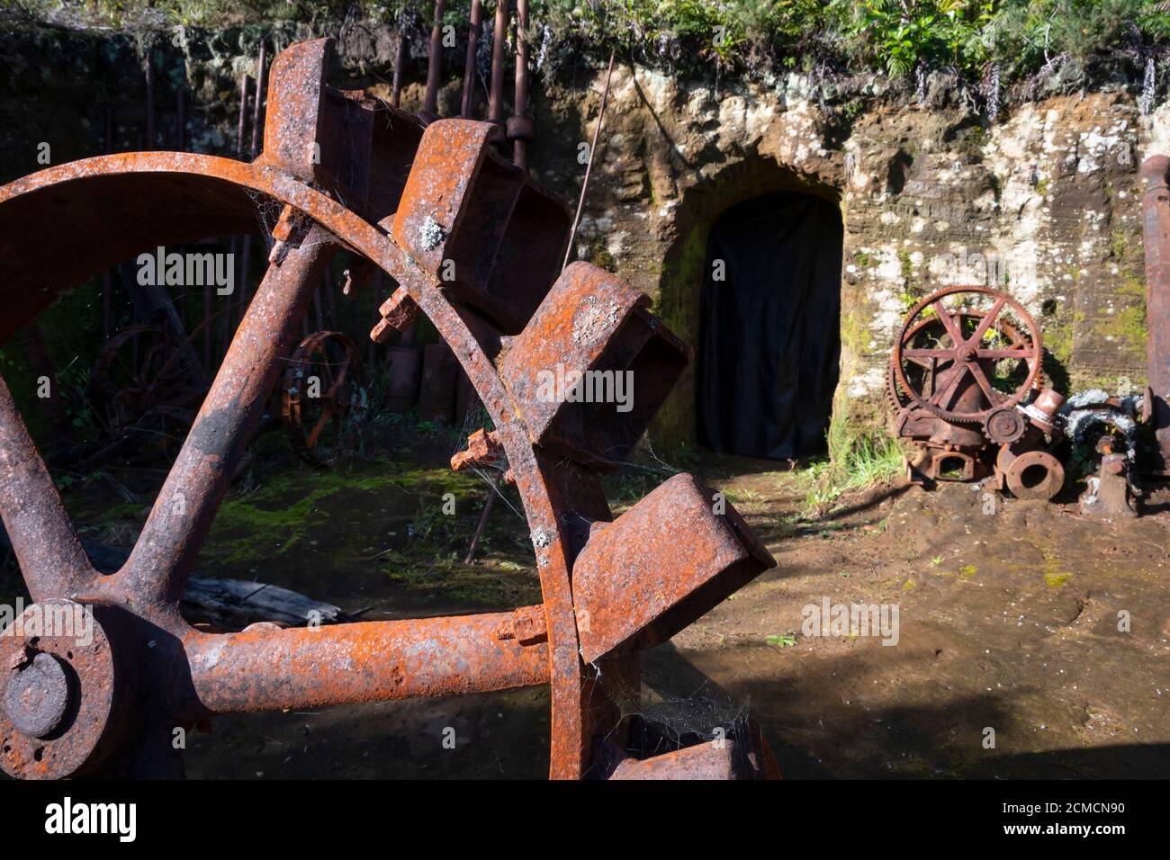 Gear wheels and other mining equipment at Mitchells Gully Gold Mine