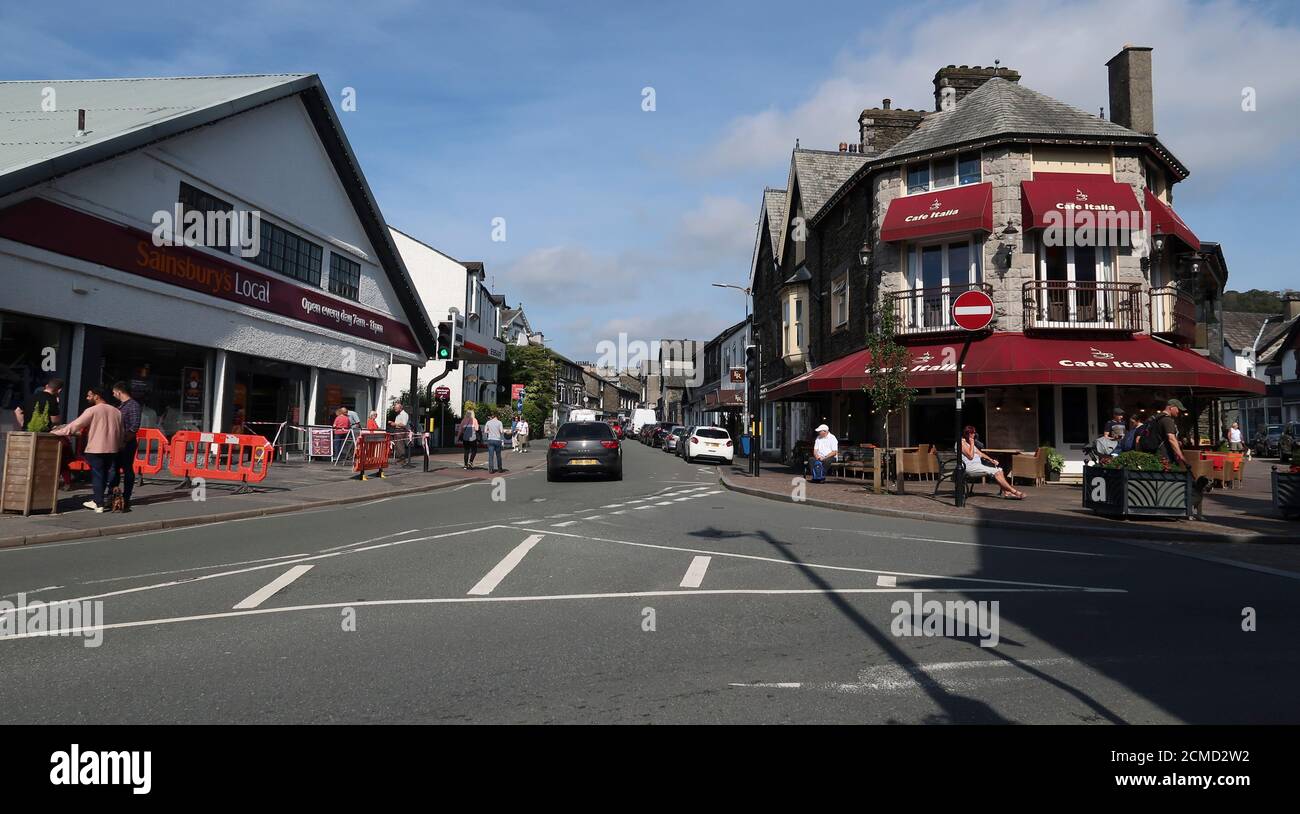 Centre of Windermere village in summer Stock Photo