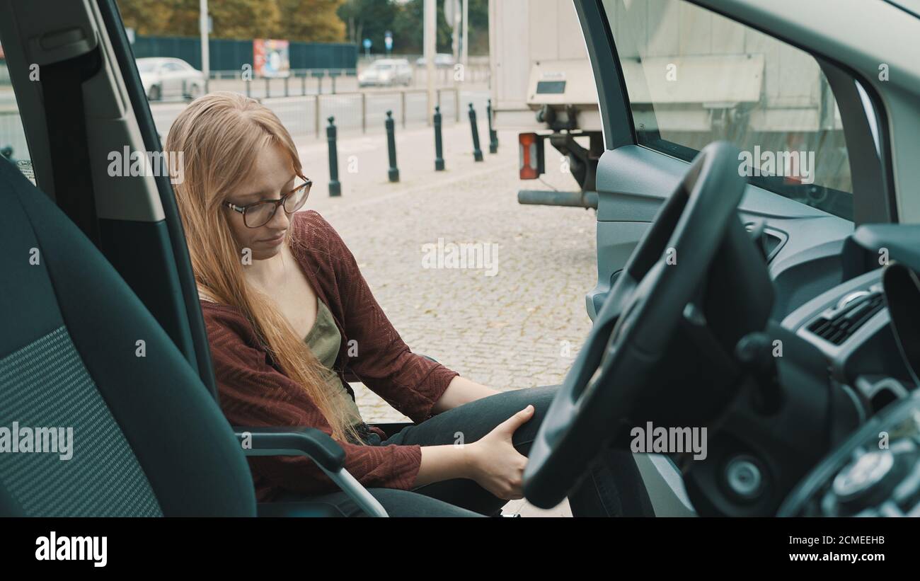 Driving disabled in car hi-res stock photography and images - Alamy
