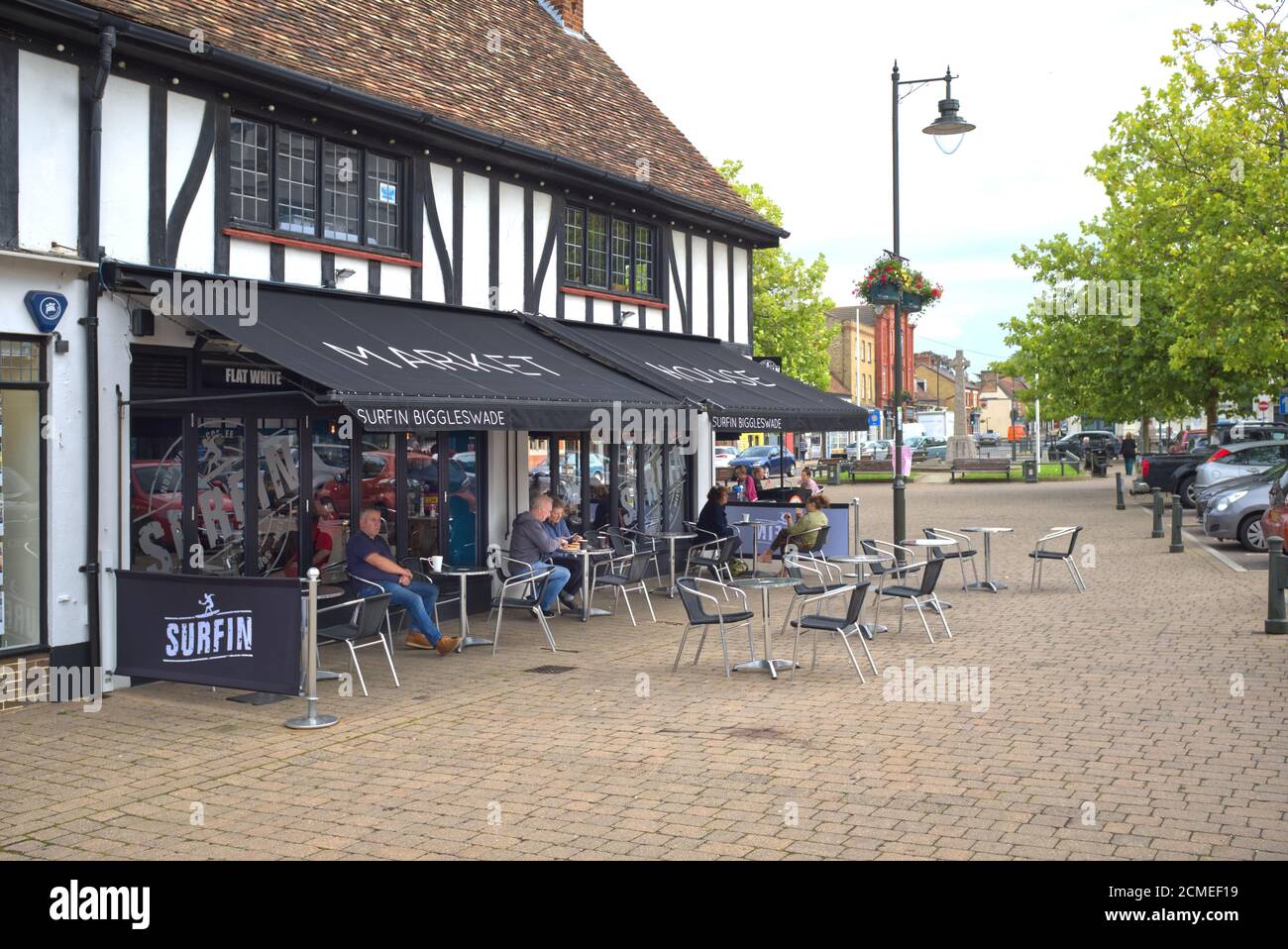 Surfin Coffee shop in Market Square, Biggleswade, Beds, England Stock