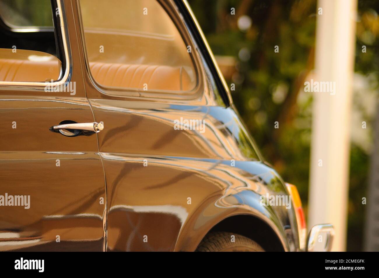 Mint original fiat 500 blue Stock Photo Alamy