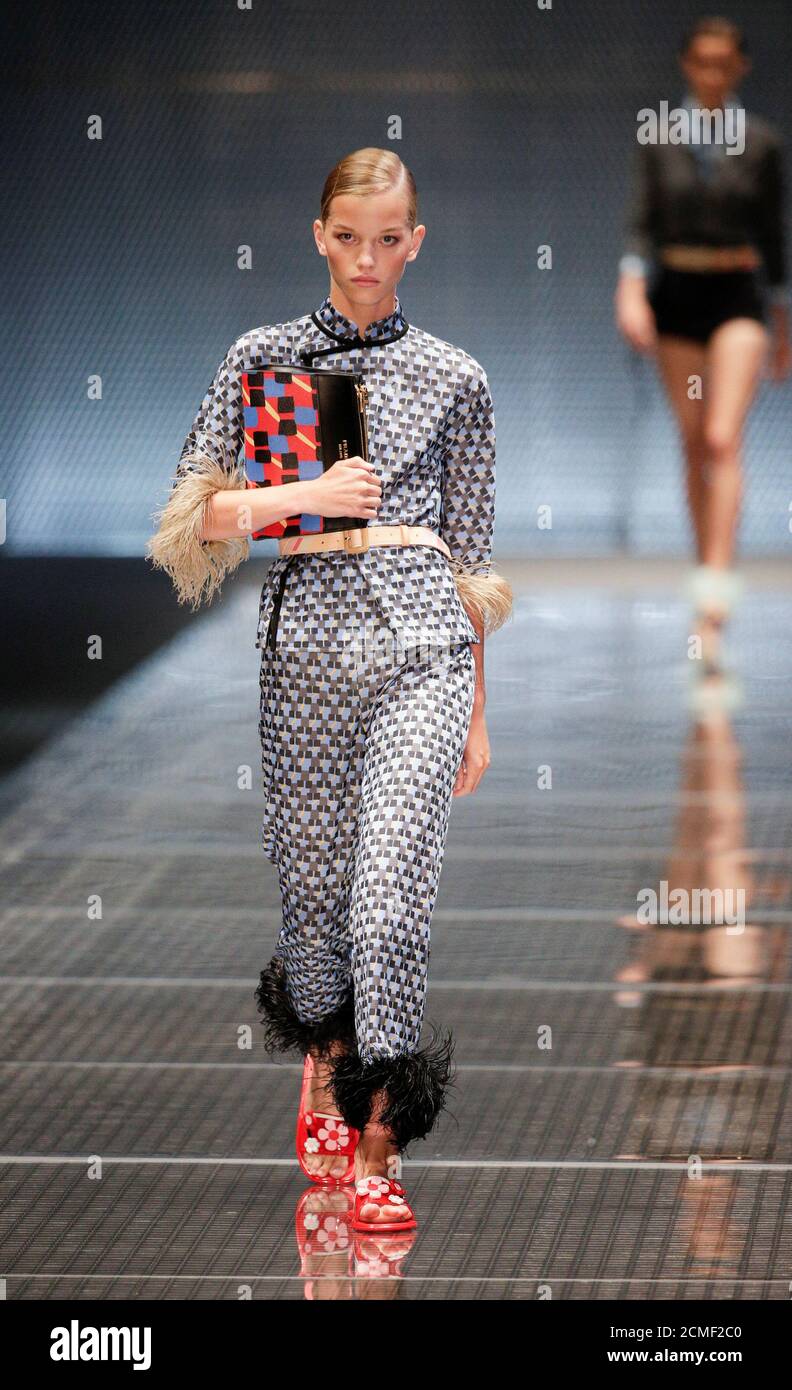 Models present creations at the Prada fashion show during Milan Fashion  Week Spring/Summer 2017 in Milan, Italy September 22, 2016. REUTERS/Max  Rossi Stock Photo - Alamy