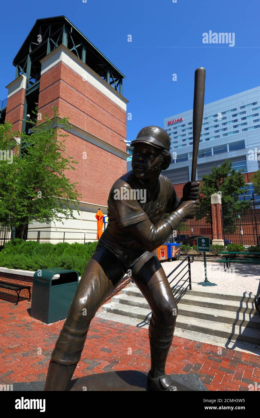 Statue of Eddie Murray at Oriole Park, home of the Baltimore Orioles baseball team, Baltimore, Maryland, USA Stock Photo