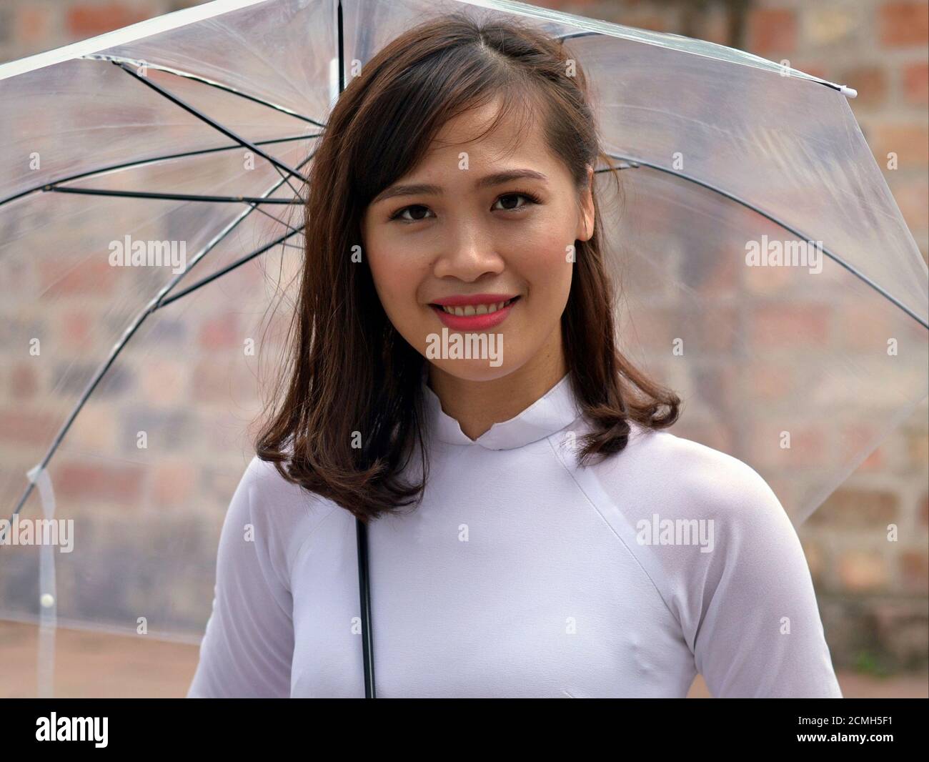 Happy vietnamese people hanoi hi-res stock photography and images - Alamy